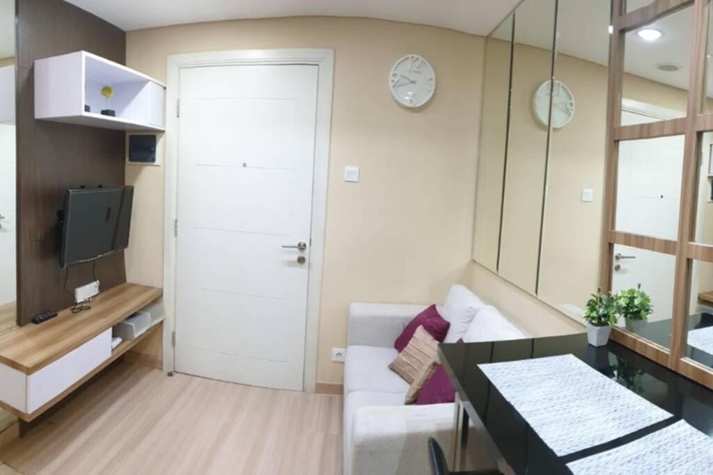 1 Bedroom Apartment Near Central Park Mall Jakarta Exteriör bild