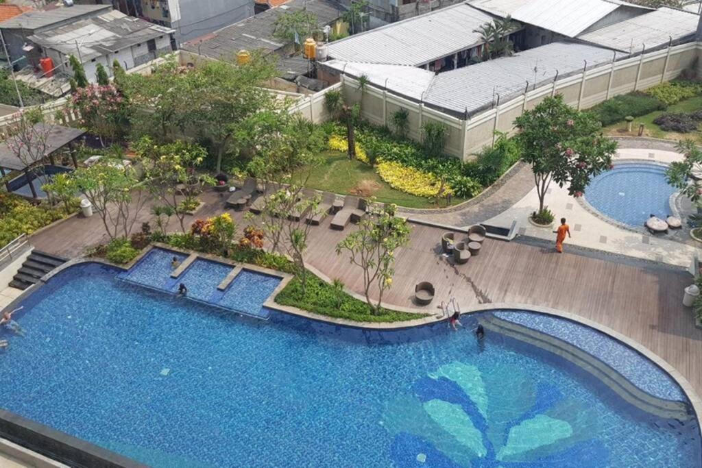 1 Bedroom Apartment Near Central Park Mall Jakarta Exteriör bild